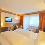 Hotel Bar & Restaurant 4*