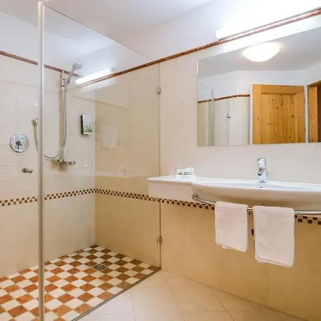 Bar & Restaurant Hotel