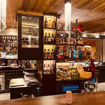 酒店 Bar & Restaurant