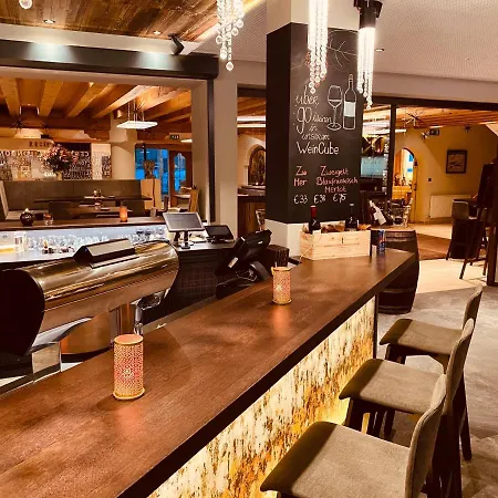 فندق Bar & Restaurant جيرلوس