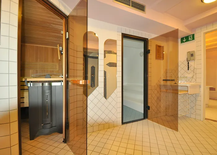 Bar & Restaurant 酒店