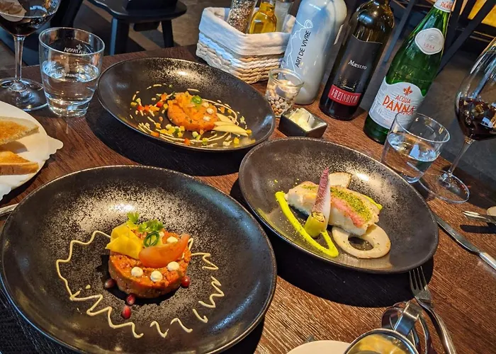 Bar & Restaurant 酒店