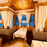 Hotel Bar & Restaurant 4*