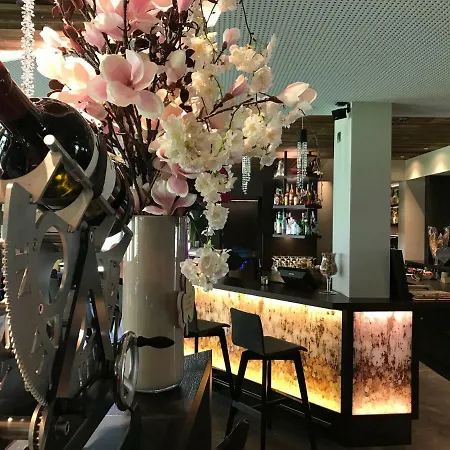 Hotel Central 4*